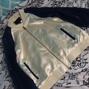 Women’s bomber jacket